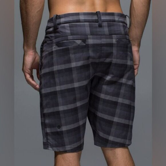 [36]Lululemon Kahuna Plaid Green and Brown Shorts - Picture 3 of 9